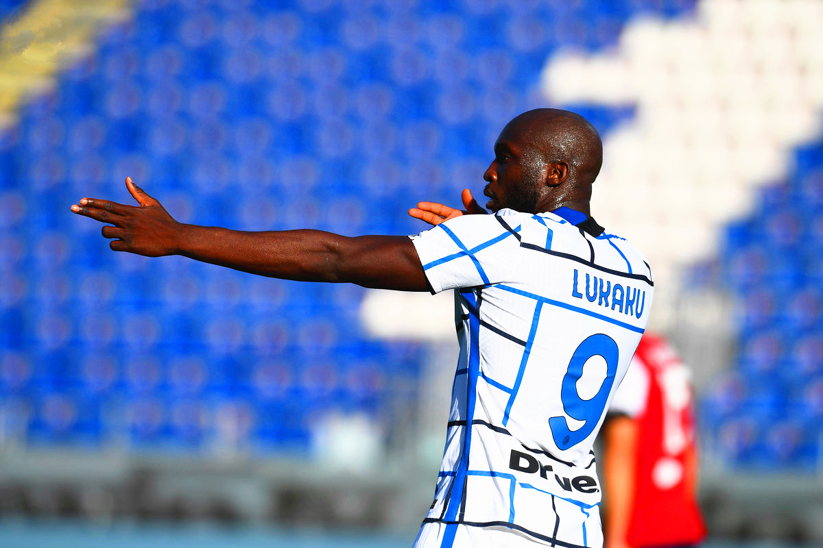 里程碑夜！国际米兰战术微调；全明星赛集结日刷纪录；话题不断；训练强度明显提升的简单介绍