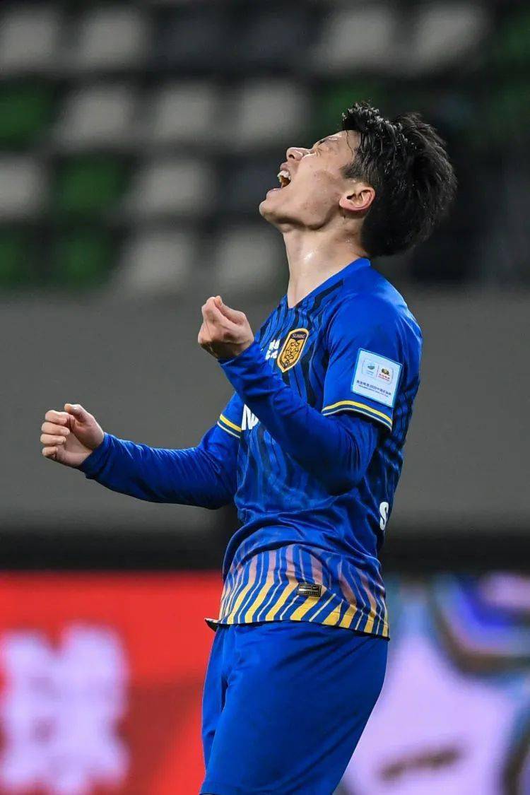 赛前意甲传出新动向，勒沃库森再遭质疑，管理层表态：话题不断，赛季目标并未改变的简单介绍