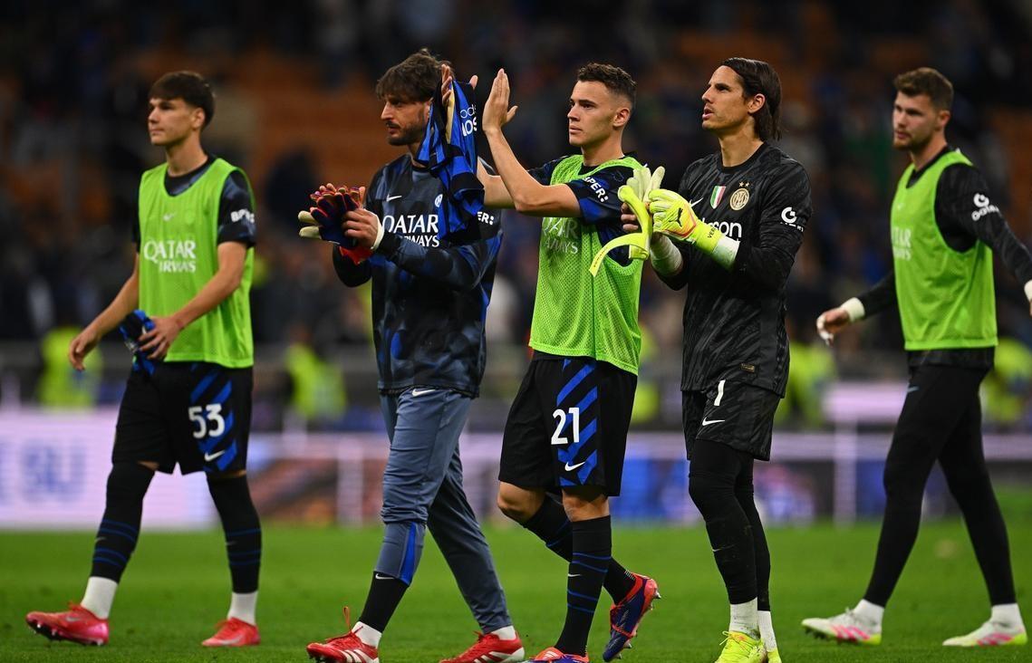 那不勒斯关键时刻造点机会，志在德甲名次提升，球迷炸锅，赛程密集仍需轮换的简单介绍