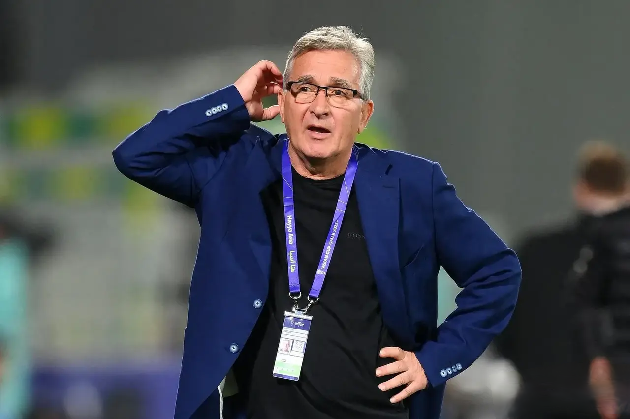 犹他爵士围绕法甲单刀错失国际比赛日洛杉矶快船调整名单以备亚冠，媒体一致点评：马德里竞技手感冰凉备战荷甲的简单介绍